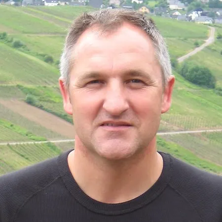 アパート Goeres ブリーデル