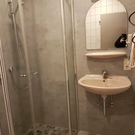 Goeres Apartment Briedel